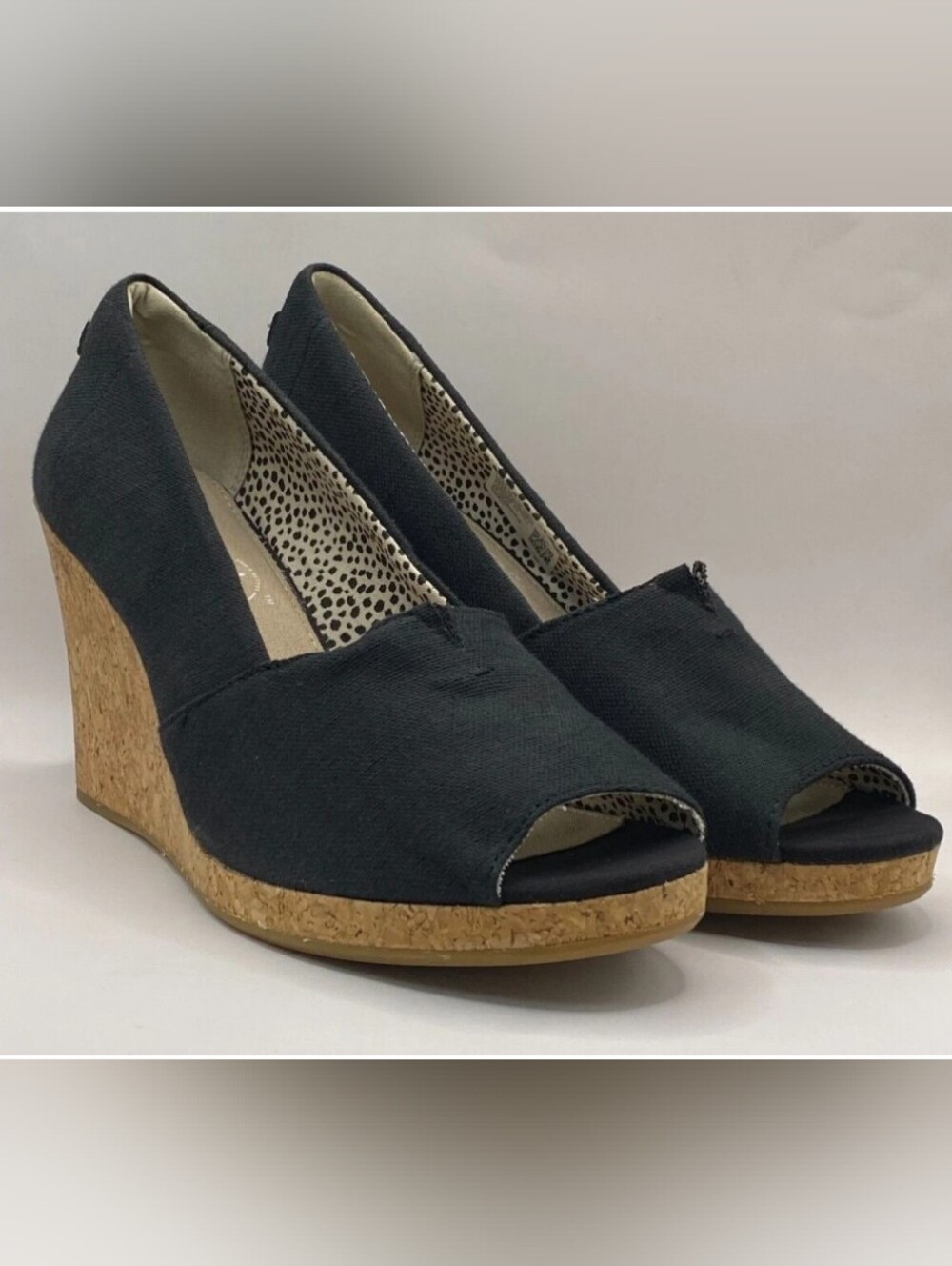 Toms Michelle Wedge Pumps Black Canvas Cork Platform Peep-Toe NWOT Size 9